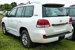 Шины на Toyota Land Cruiser 200 2010