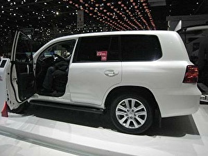 Шины на Toyota Land Cruiser 200 2015