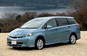 Шины на Toyota Wish 2010