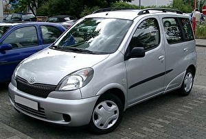 Шины на Toyota Yaris Verso 1999