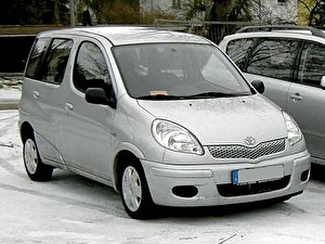 Шины на Toyota Yaris Verso 2000