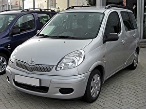 Шины на Toyota Yaris Verso 2001