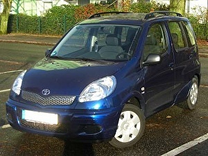 Шины на Toyota Yaris Verso 2003