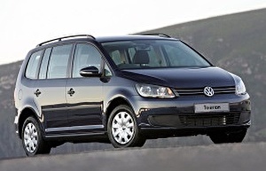 Шины на Volkswagen Golf Touran 2011