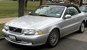 Шины на Volvo C70 Convertible 2000