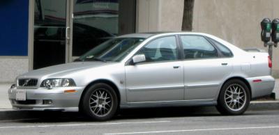 Шины на Volvo S40 2003