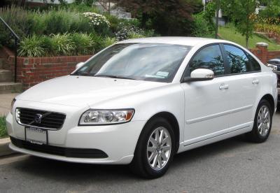 Шины на Volvo S40 2006