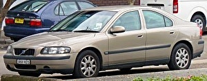 Шины на Volvo S60 2000