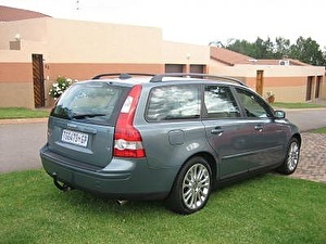 Шины на Volvo V50 2006