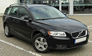 Шины на Volvo V50 2010