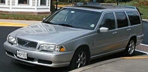 Шины на Volvo V70 2006