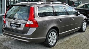 Шины на Volvo V70 2010